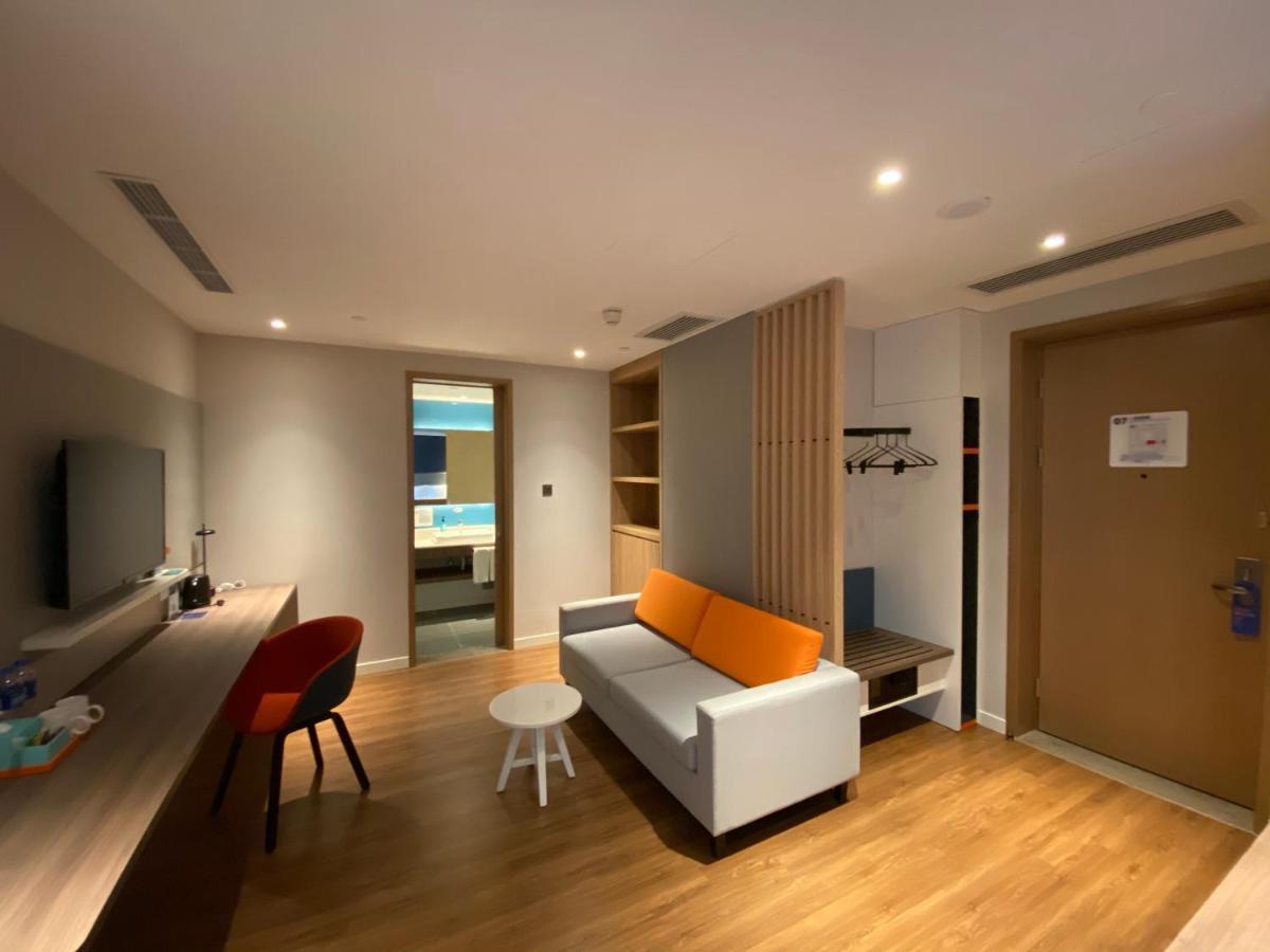 Holiday Inn Express Shanghai Hongqiao North By Ihg Fengbang Екстериор снимка