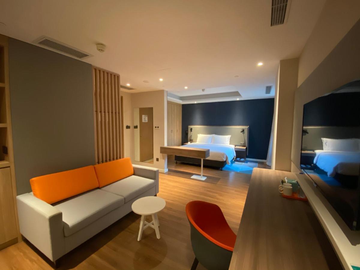 Holiday Inn Express Shanghai Hongqiao North By Ihg Fengbang Екстериор снимка
